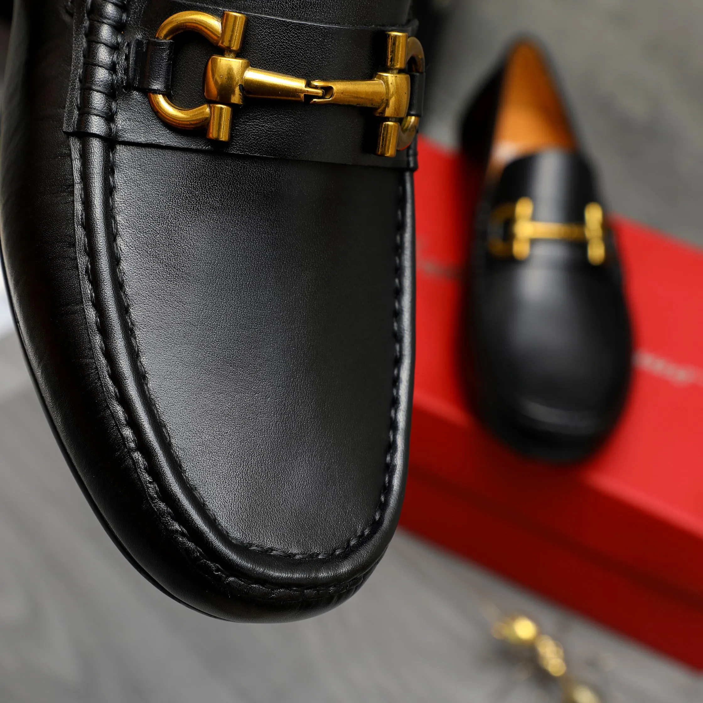 Men's shoes 💰400 Product trademark: Ferragamo "Ferragamo" business slip-on shoes Regular size: 38-45 (45 is custom-made and non-returnable) Product materials: Selected high-quality cowhide upper, pigskin lining, rubber bean outsole